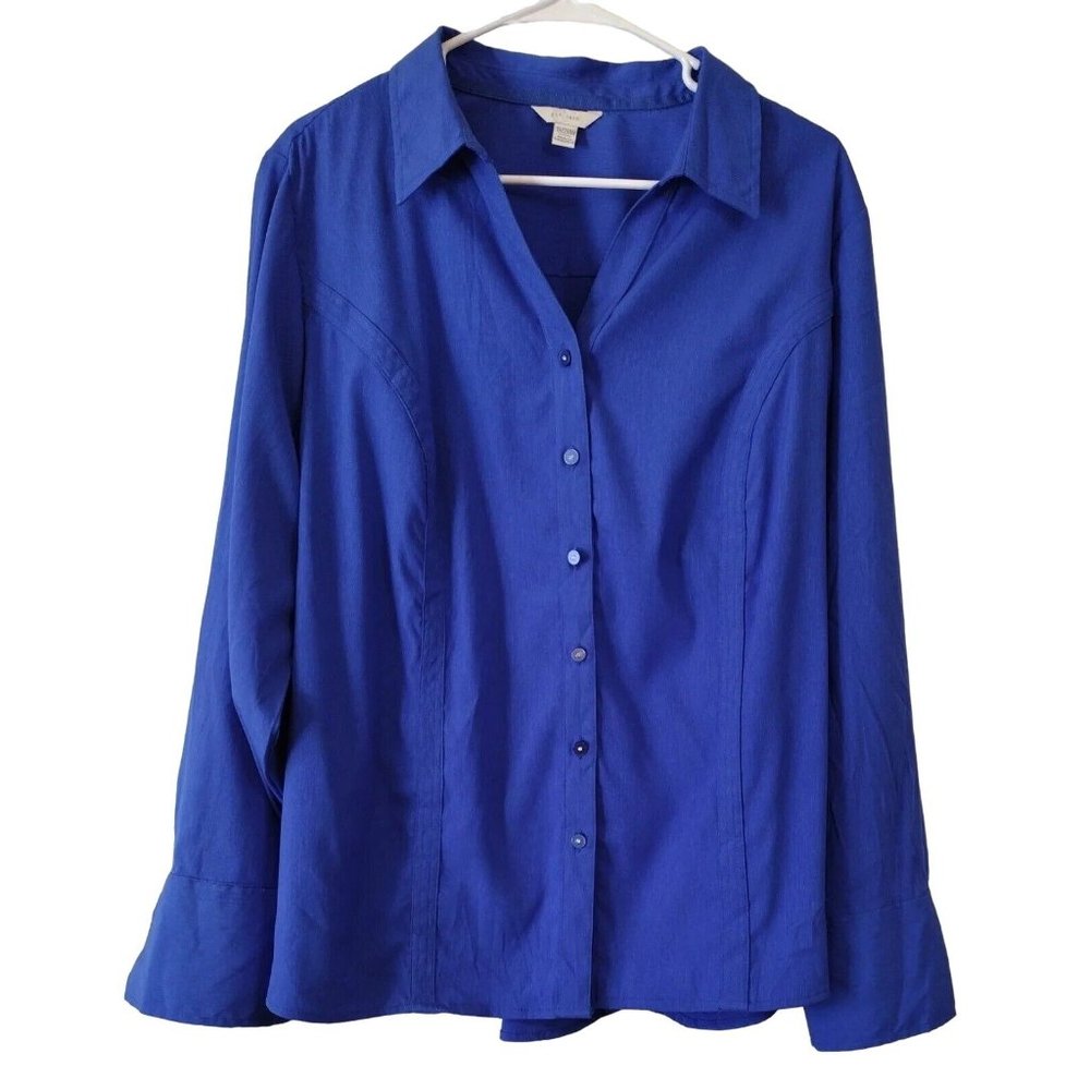 Est 1946 Womens Size 18 Blue Long Sleeve Button Down Gem Center Button Top